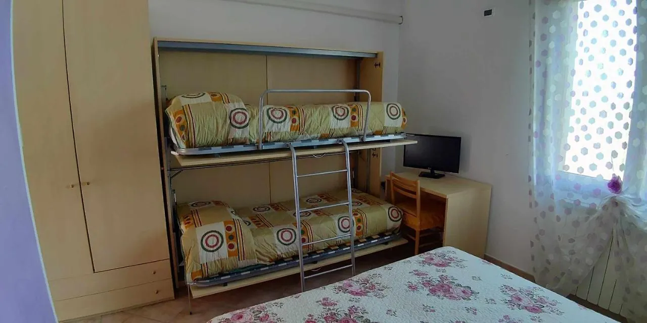 Agriturismo La Fraterna Tolle 0*,  Italy